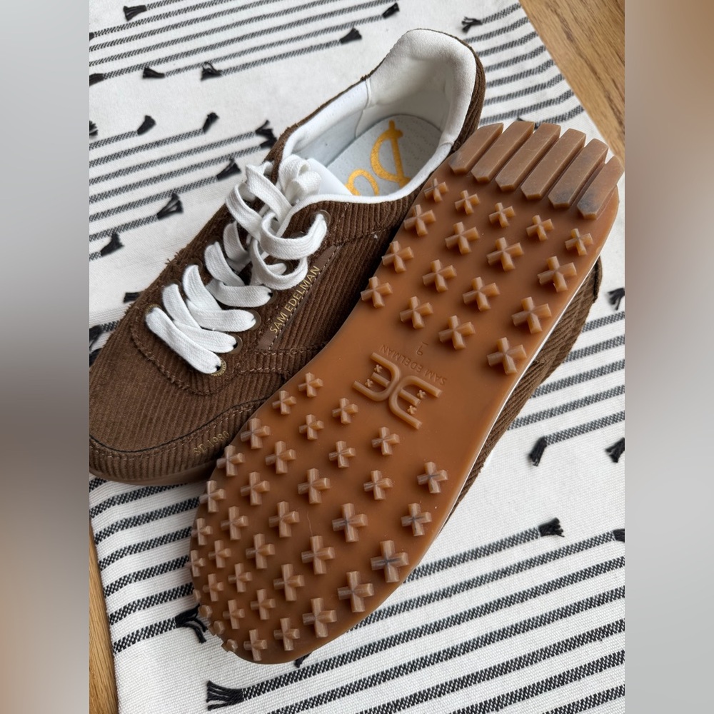 NWOT Sam Edelman Chocolate Cinnamon “Layla” Sneaker - Picture 6 of 8
